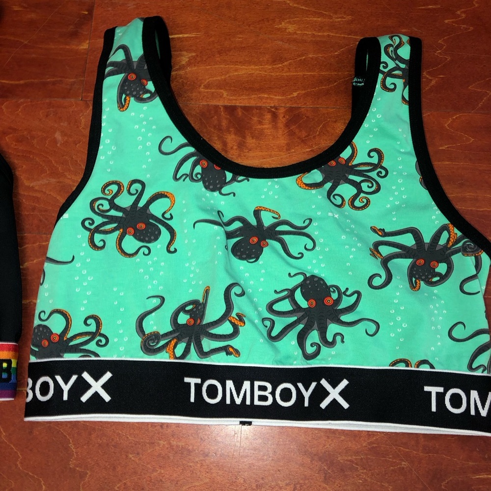 Sports bra